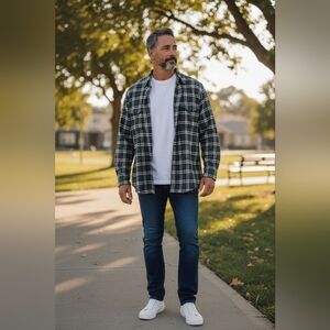 Y2K GAP Men's XXL Heavyweight Flannel Green White Black Plaid Button-Up Shirt